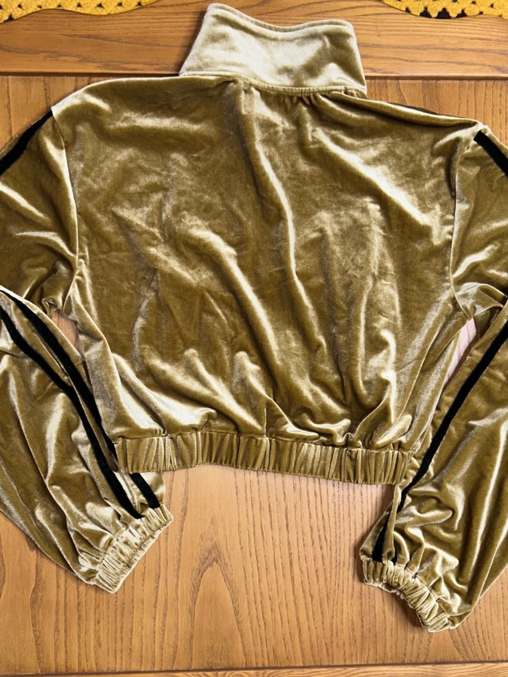 New Women Gold Jacket from Moore Size M - Picture 2 of 5